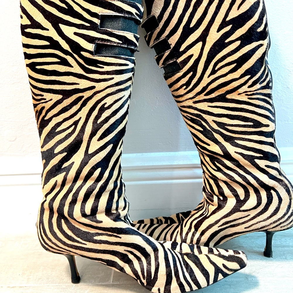 MOVING TO EUROPE! EVERYTHING MUST GO!REDUCED AGAIN.JIMMY CHOO ANIMAL PRINT BOOTS
